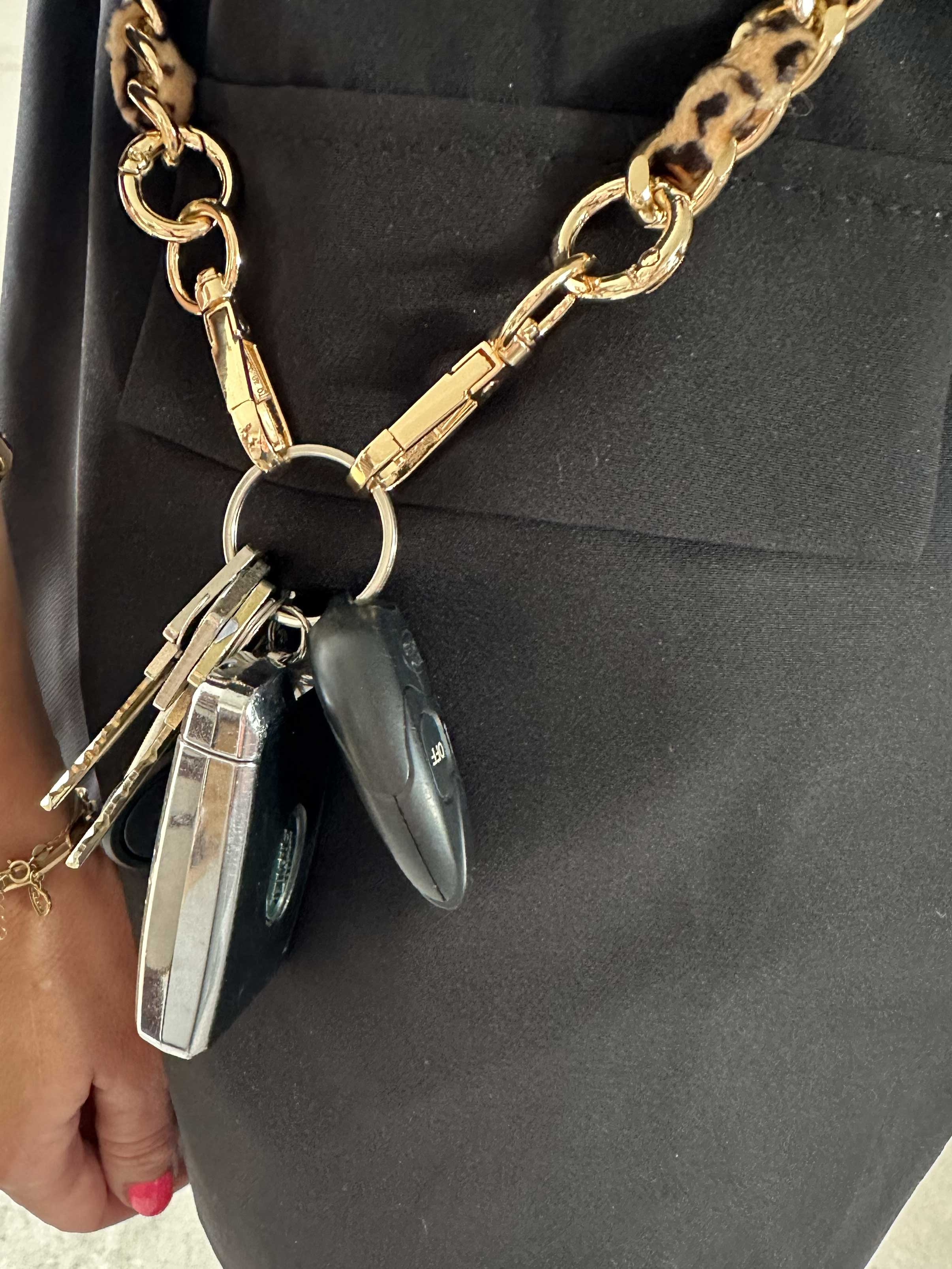 Neva - Guldkedja för mobiltelefoner, nycklar och väskor